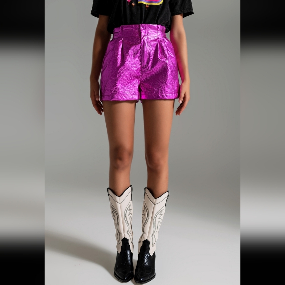 NWT Q2 STASHA HIGH RISE PAPERBAG WAIST METALLIC SHORTS, FUCHSIA, VARIOUS SIZES - Picture 3 of 8